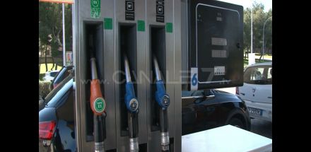 Caro carburante, si spera in un calo