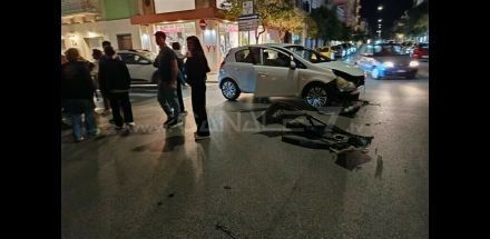 Scontro in pieno centro a Monopoli: due feriti