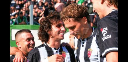 Il Monopoli battezza il nuovo manto del "Veneziani" con una vittoria: battuto il Cerignola 2-0