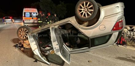 Auto si ribalta sulla Monopoli-Conversano: un ferito lieve